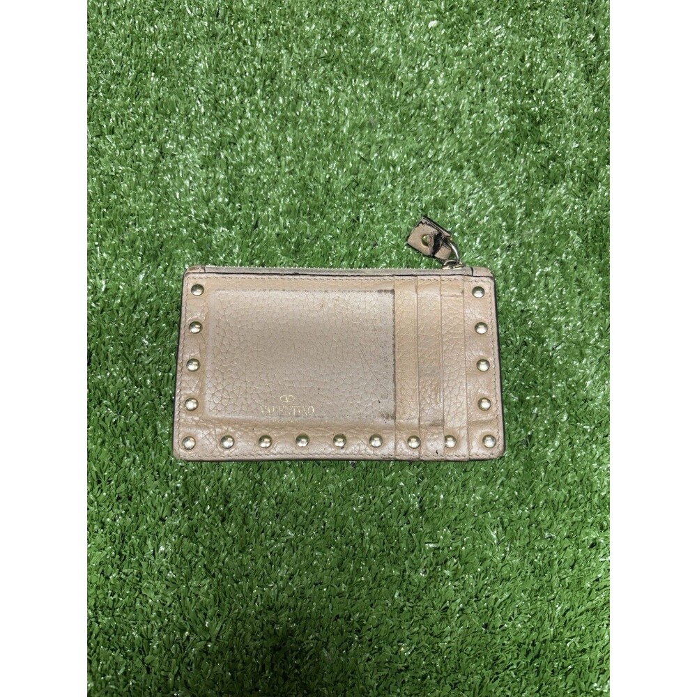 Womens Valentino Garavani Rockstud Leather Zip Card Case Wallet Beige Tan
